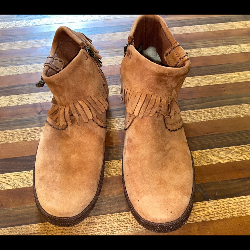 UGG Tiana Fringed Bootie